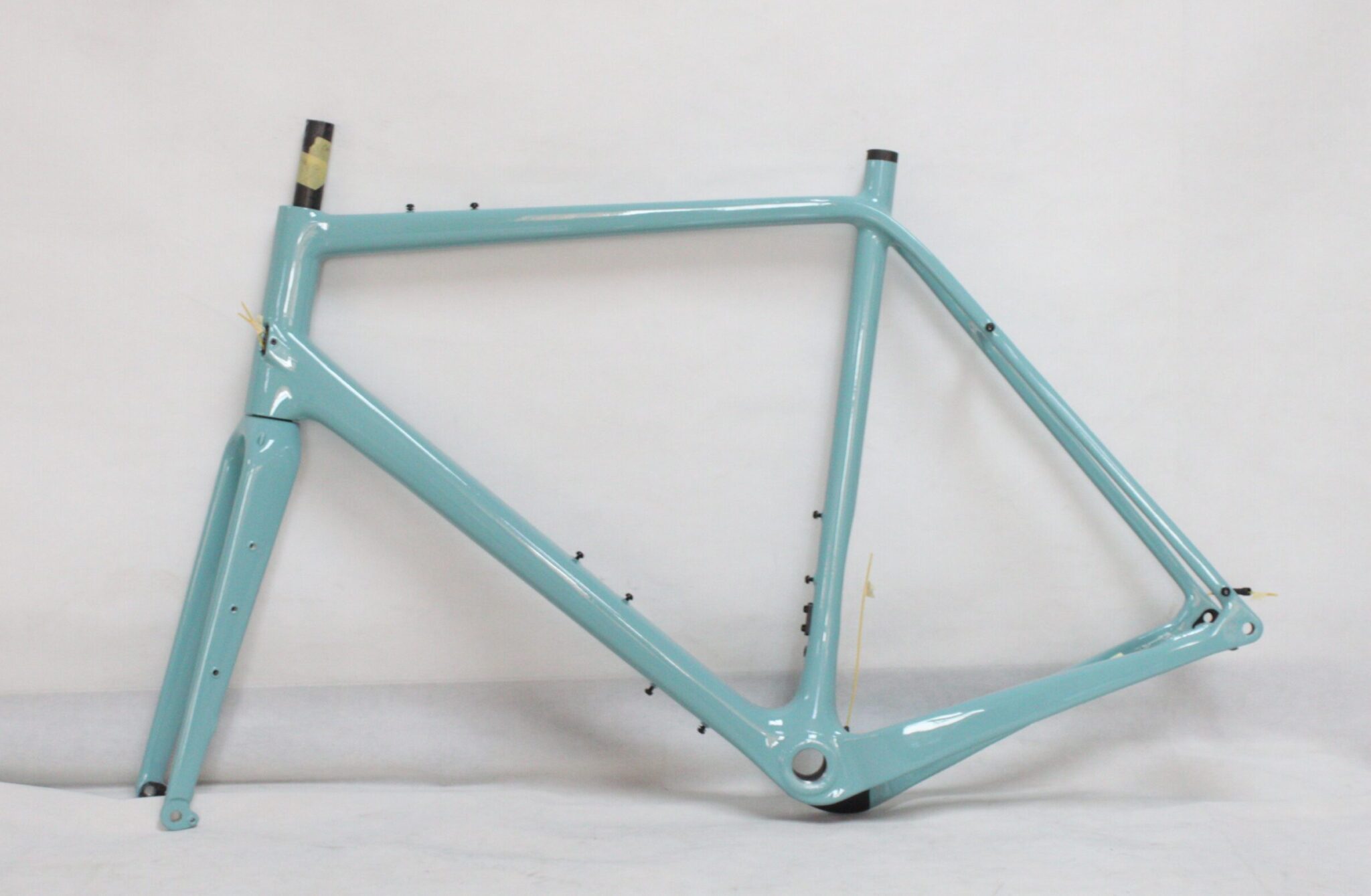 Non-drive side photo of frame sent by Carbonda